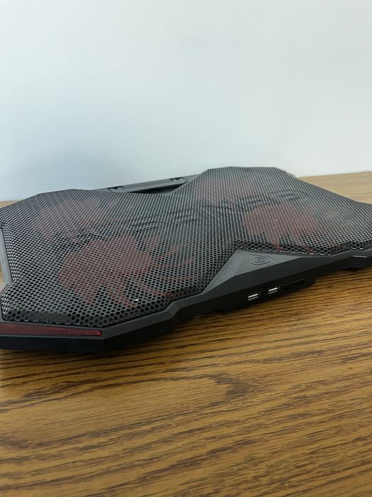 Podstawka chłodząca do laptopa – 4 wentylatory LED, regulowany kąt