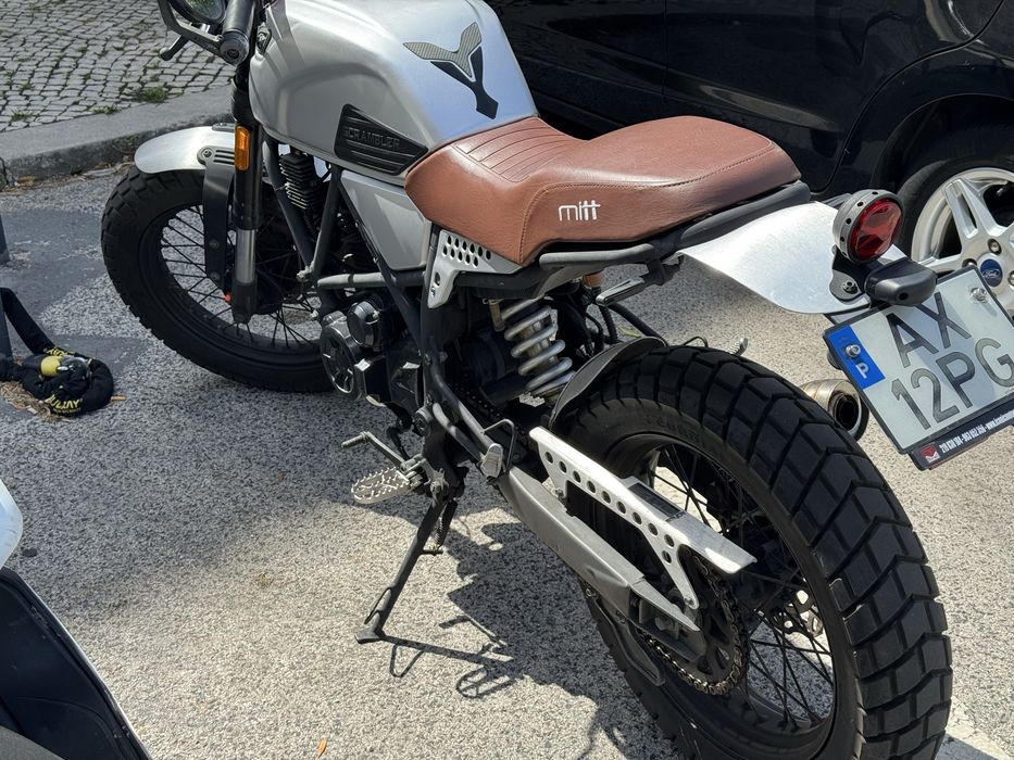 Mitt 125 DS de 2023 com 5000km