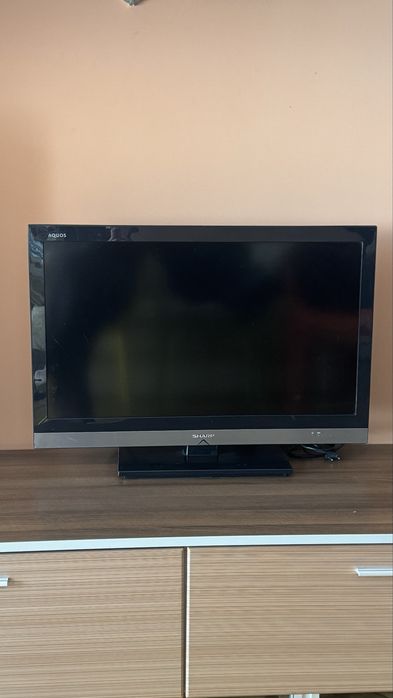 Телевізор Sharp AQUOS LCD – оригінал Японія, у відмінному стані