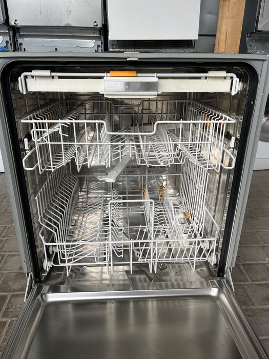 Посудомийна машина Miele  G 5830 Шир 60 Висота 80см.