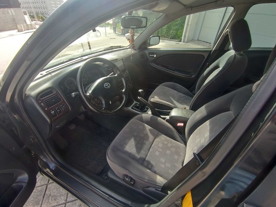 Toyota avensis SW 2.0 d4-d 110cv de 2001