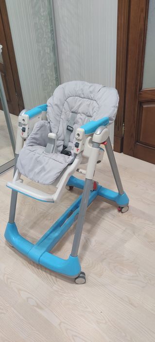 Стільчик для годування