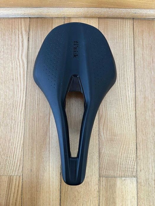 Siodełko szosowe Fizik Argo 150 mm