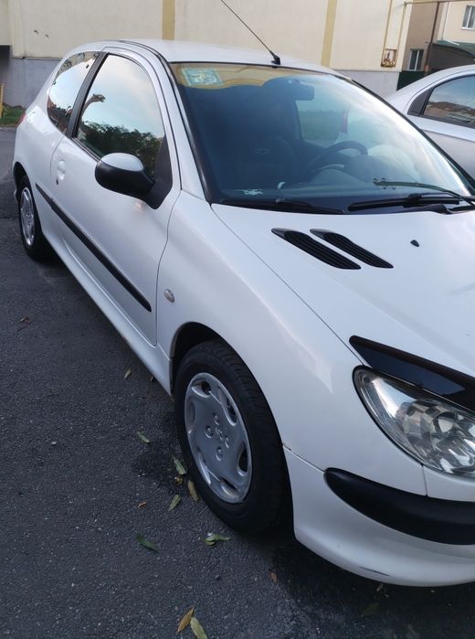 Продам Peugeot 206