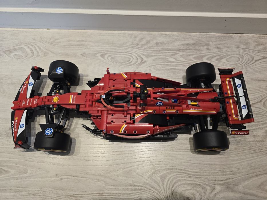 Réplica LEGO Technic Ferrari F1 SF-24