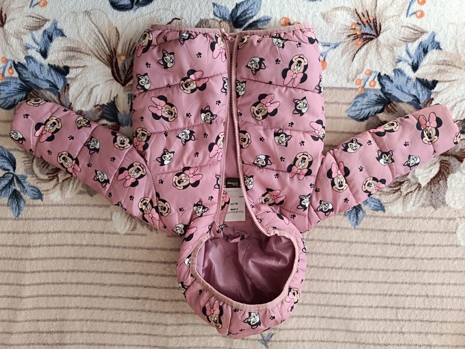 Весняна куртка для дівчинки 86 р.