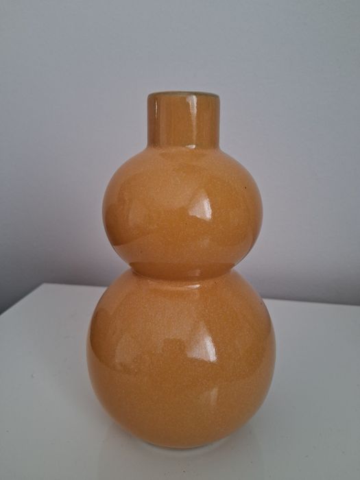 Wazonik ceramiczny
