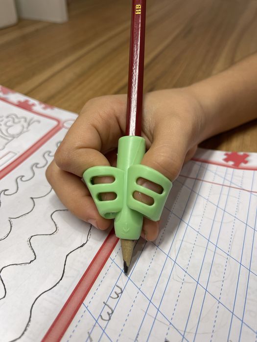 Тренажер для постановки письма, насадка на ручку, держатель карандаша