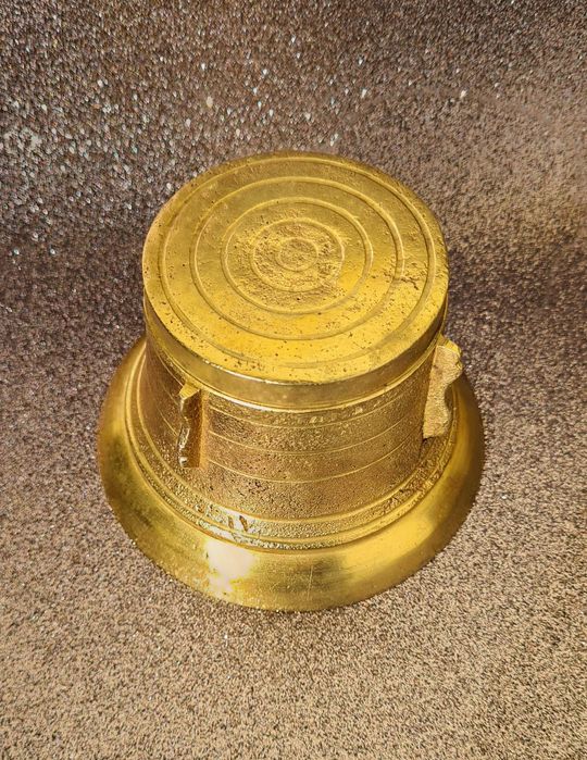Almofariz Dourado488023568385976322