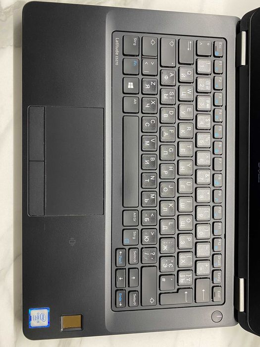Dell Latitude E5270 Core i5-6300U/8Gb DDR4/256Gb SSD/12.5" HD Нова АКБ