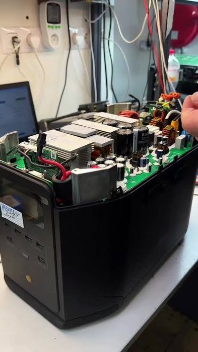 Ремонт Зарядних станцій Ecoflow Bluetti Jaсkery та ін. Якісно, швидко