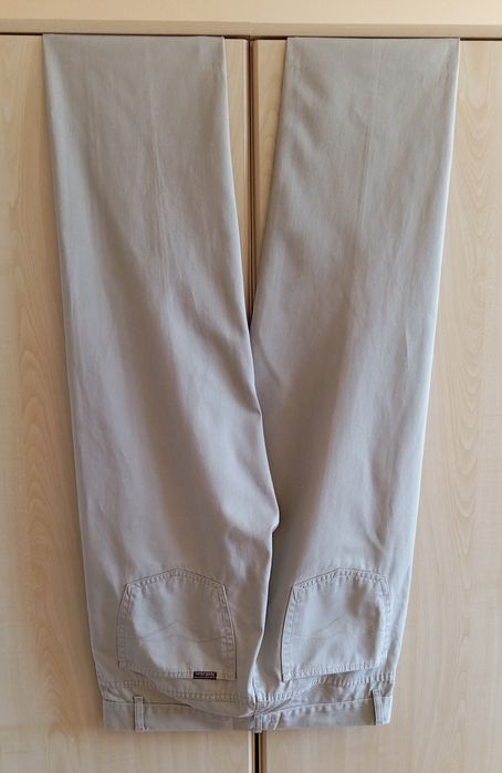 Spodnie męskie jasne