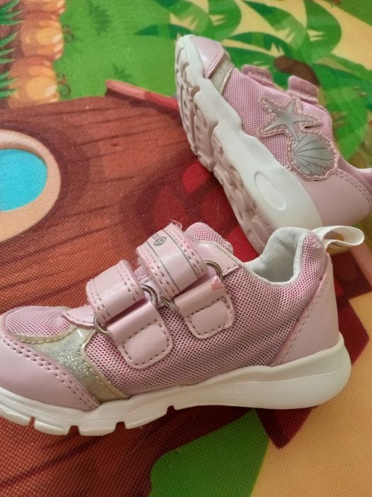 Ténis Geox menina tamanho 21 com uso