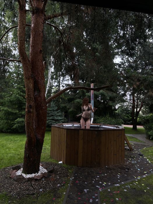Будинок на 20–30 гостей із підземним укриттям