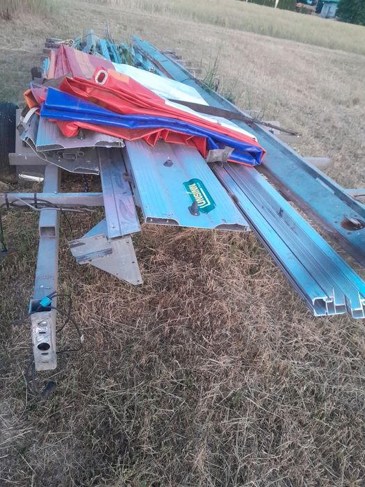 Przyczepka samochodowa