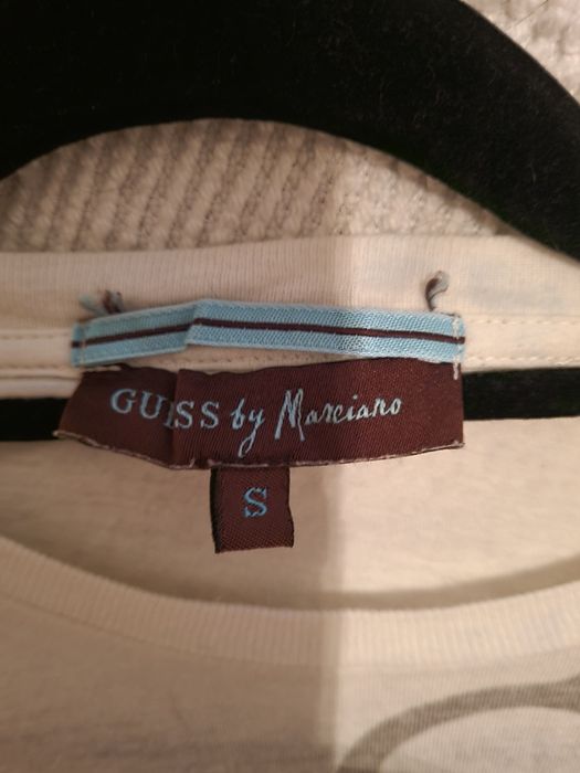 T shirt Guess branca muito fresca