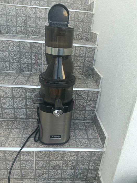 Extrator de sumos lento a frio profissional Kuvings.