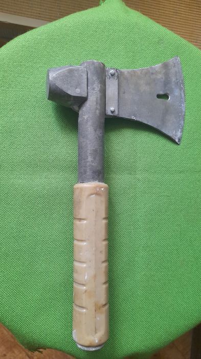 Топор  металлический   СССР