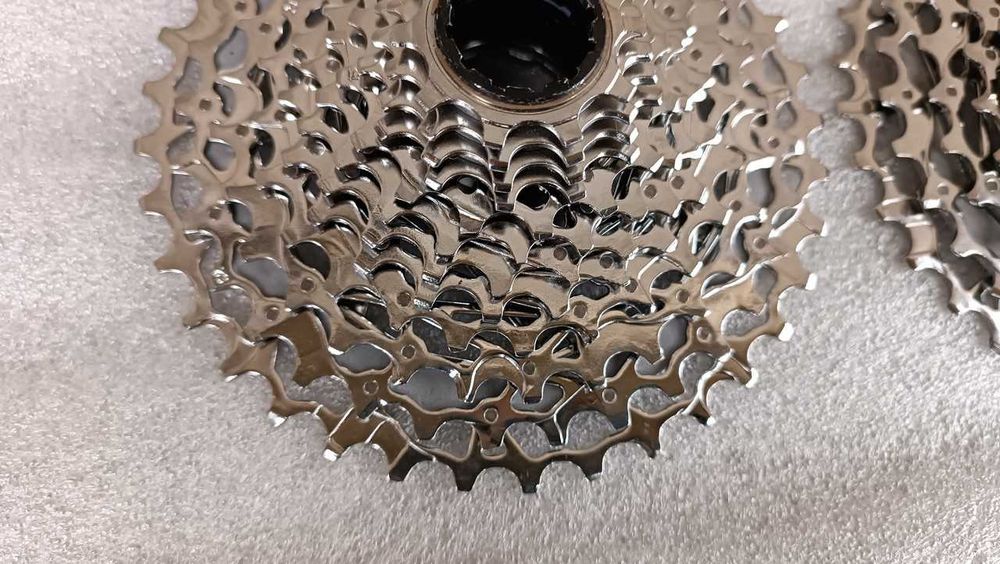 Нові касети SRAM Rival XG-1250 Cassette 12-speed