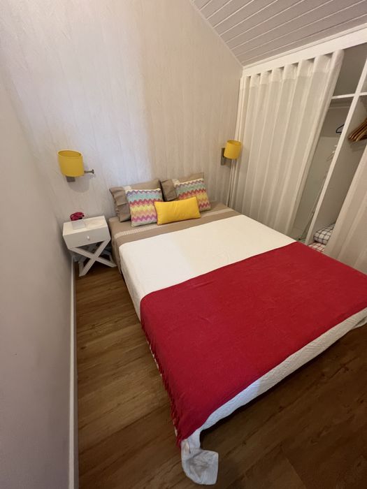 T1 a 100 metros da praia c/ garagem