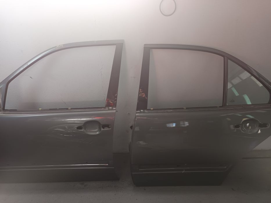 Portas Mercedes W210