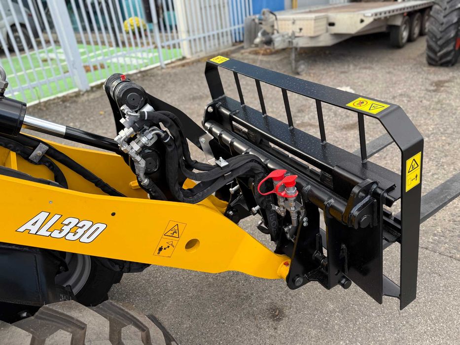 Ładowarka przegubowa GEHL AL330 - 2.1 tony - NOWA!