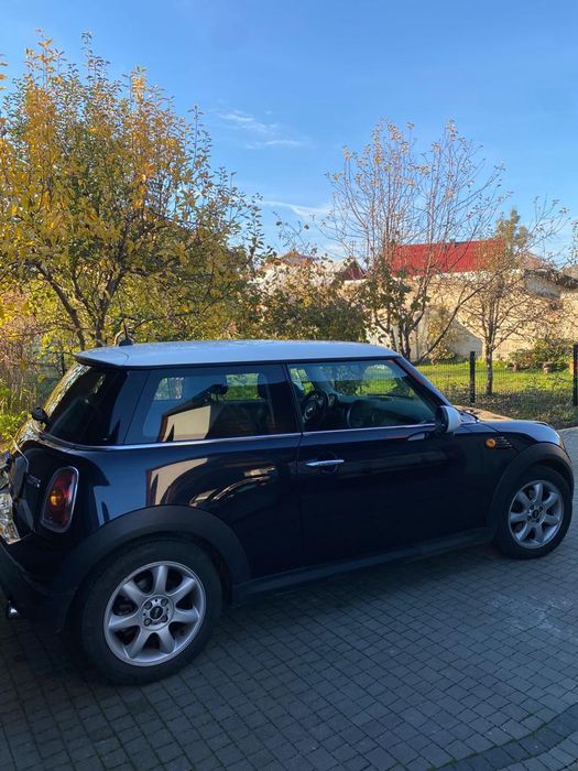 Mini Cooper 1.6 benzyna