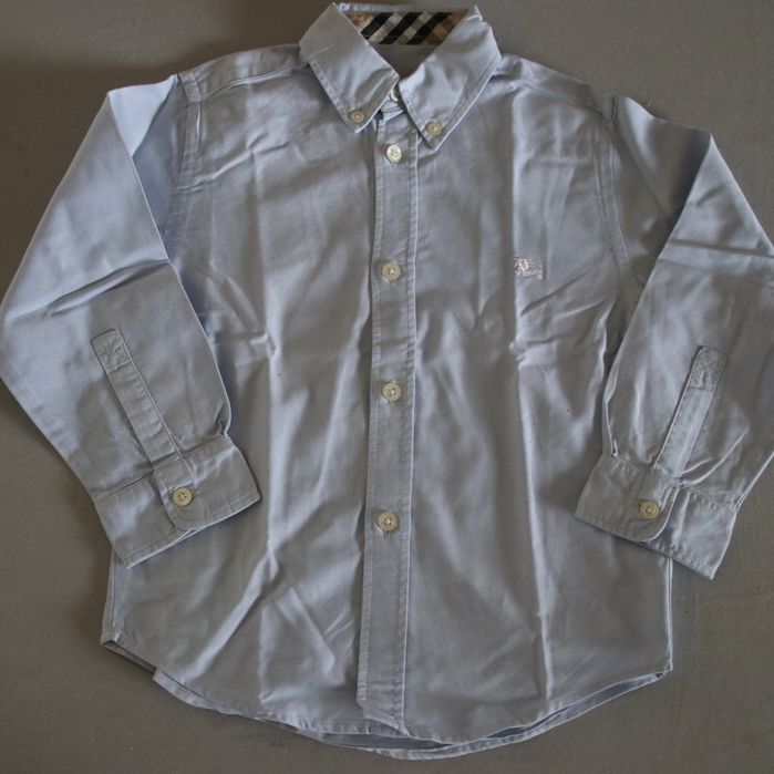 Camisas, menino, 6 anos.