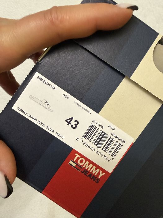 Продам чоловічі шльопанці тапочки tommy jeans