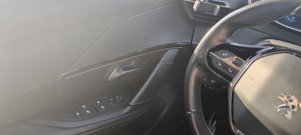 Peugeot e-208 GT 50 kWh 136 cv – 2020