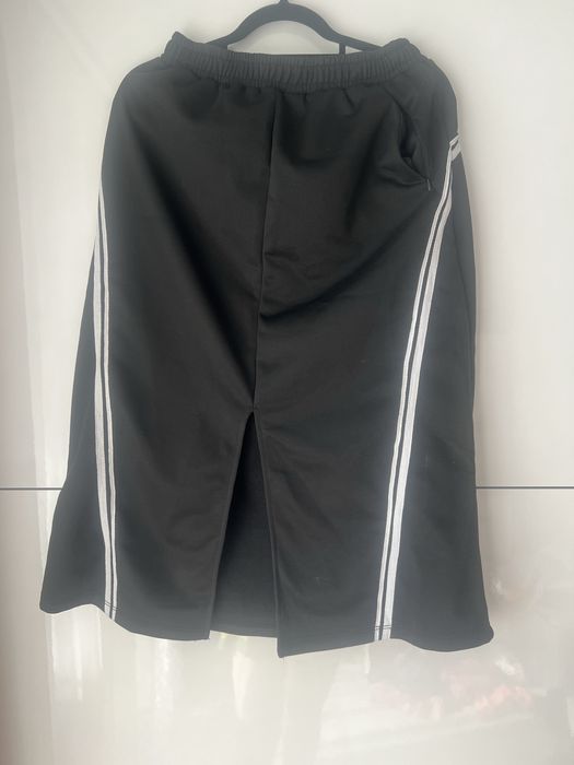 Spodnica nowa L sportowa