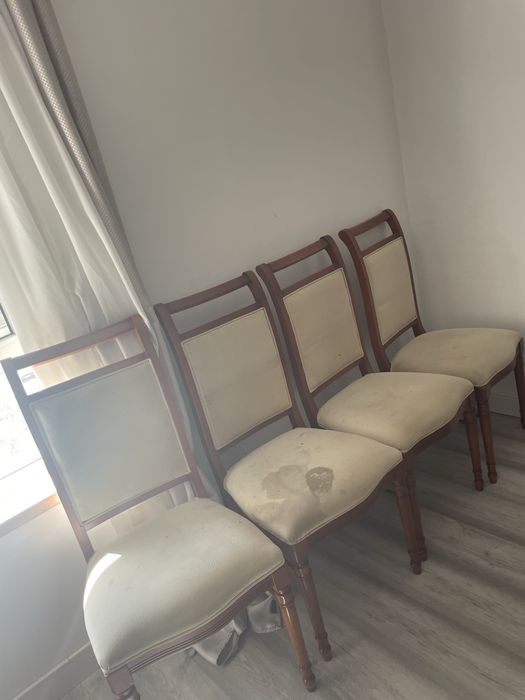 Mesa com cadeiras