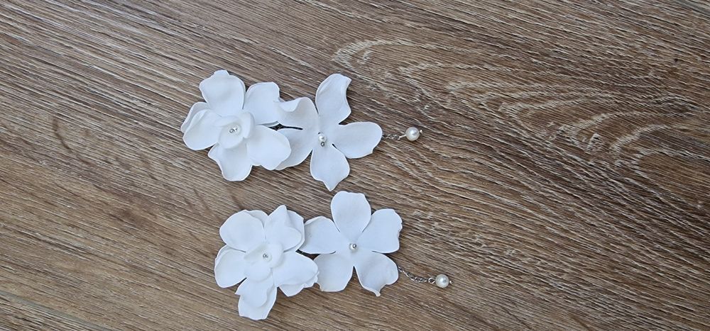 Kwiaty Kolczyki ślubne komunijne weselne