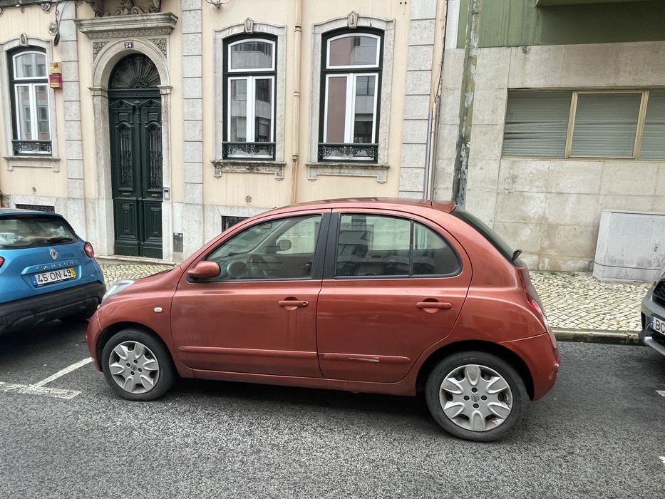 Nissan Micra Cor de laranja