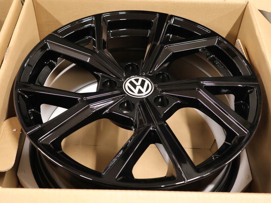 Vw t-roc troc felgi aluminiowe 17 7x17 et45 platin nowe