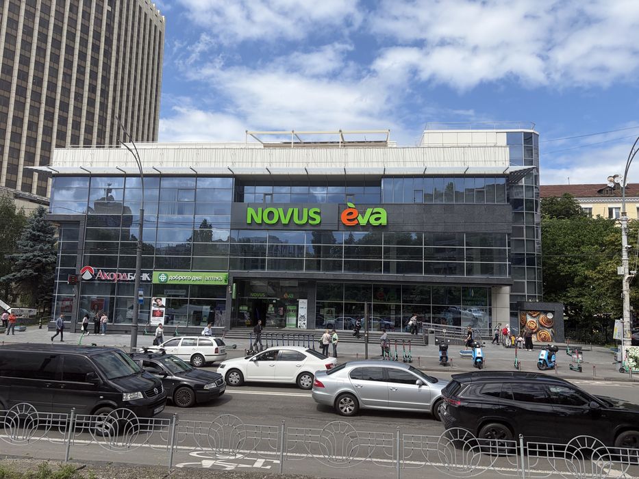 Офіс 272–633 м² у Центрі Києва | Генератор | Батареї | Метро Золоті Ворота  5 хвилин - View 2