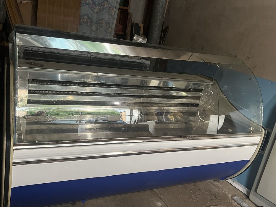 Вітрина холодильна