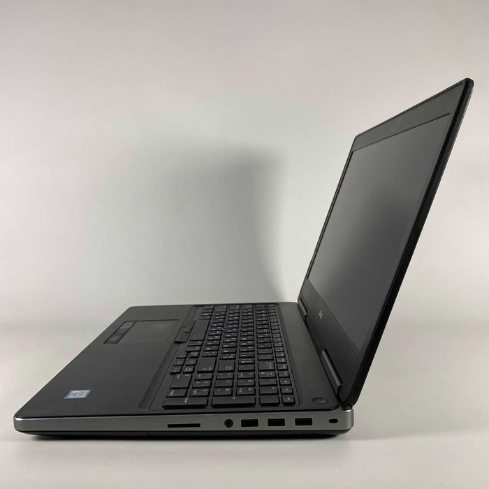 Ноутбук Dell Precision 7510 i5-6300HQ/16 RAM/256 SSD/Nvidia M2000M 4GB