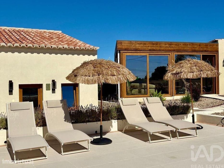 Casa / Villa T4 em Lagoa e Carvoeiro
