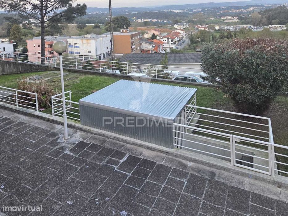 T2 com lugar de Garagem em Condominio fechado nos Carvalhos