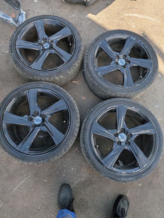 Титани r18 5 108 Volvo v50 s40 v60 s60 v70 s80 xc70 xc60