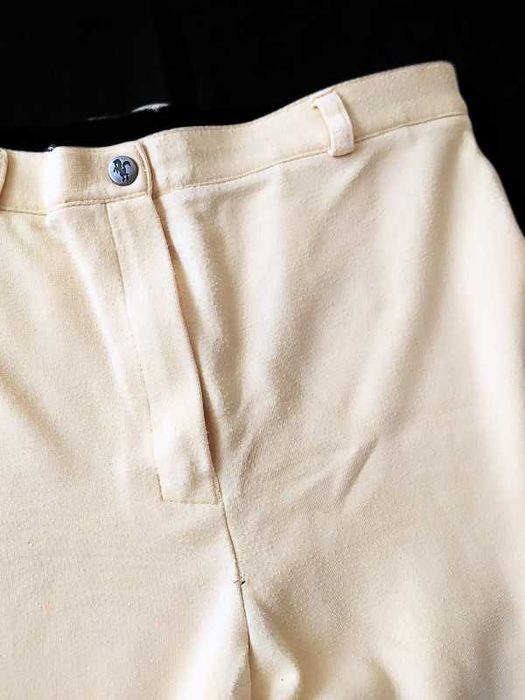 Beżowe kremowe bryczesy damskie Caldene z lejem L 40 do jazdy konnej