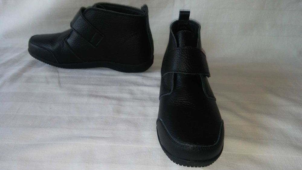 Confortissimo botki roz. 36 - dł. wkł. 23 cm- skóra- nieużywane