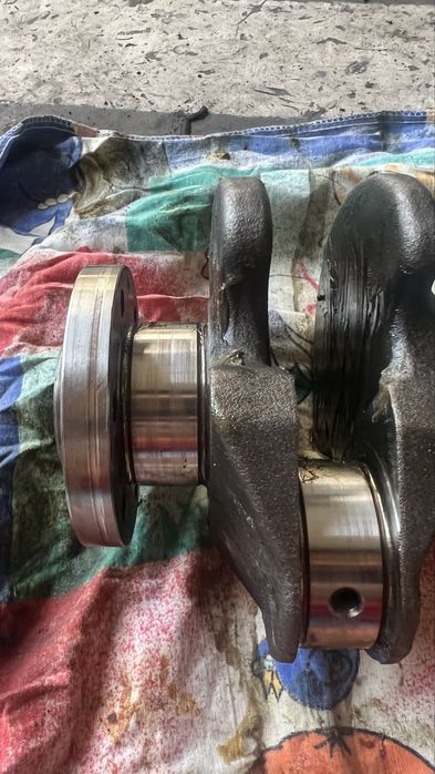 Колінвал Форд Фокус 2 1.6 дизель