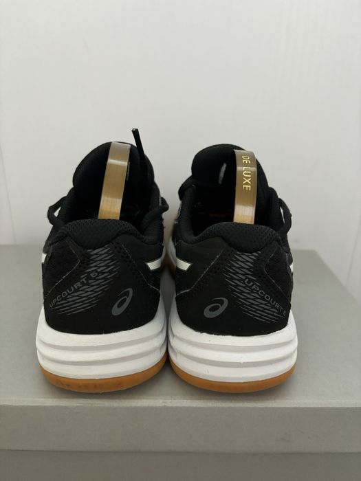 кроссовки футзалкі asics upcourt 5 31