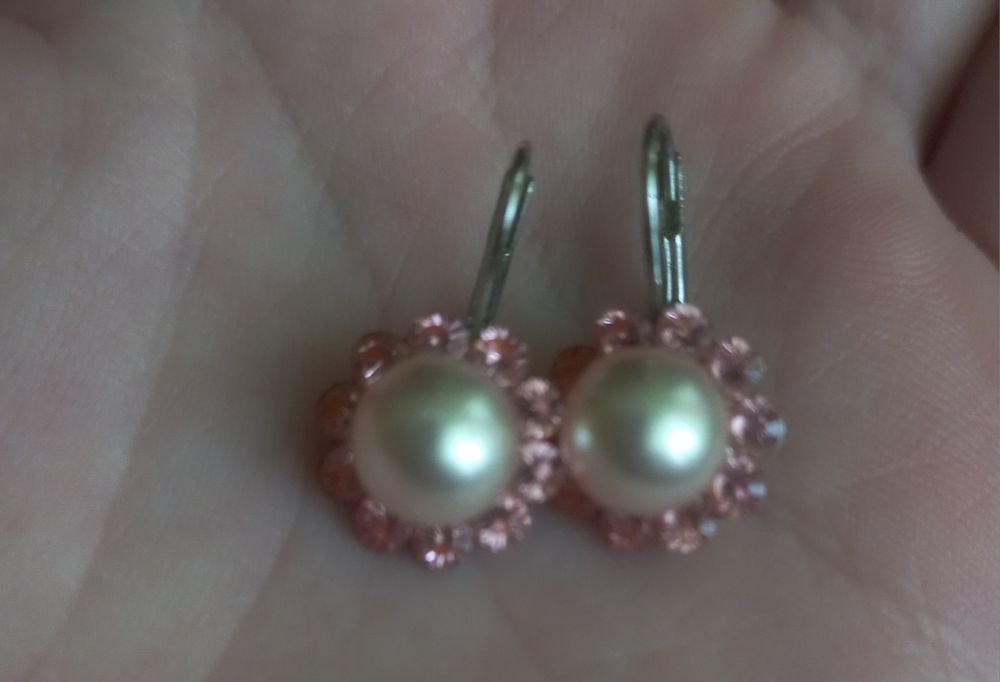 сережки з перлами та рожевими кристалами