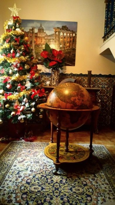 BAR GLOBO MUNDO- Peça Original , Relíquia de Excelente Bom Gosto