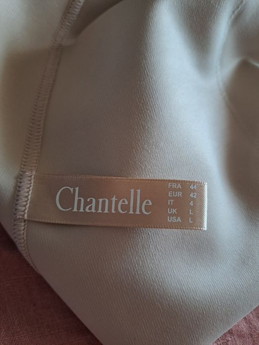 Roupa interior modeladora tam. L
(Chantelle)