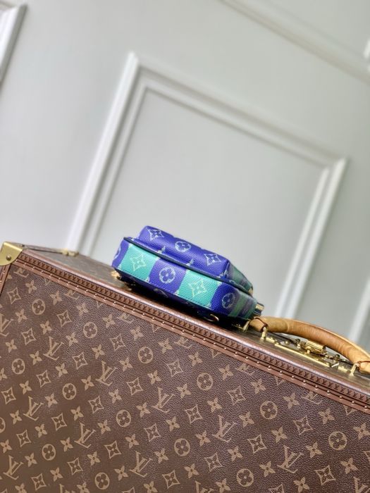 Сумка мужская Louis Vuitton Avenue slingbsg слинг бананка зеленая