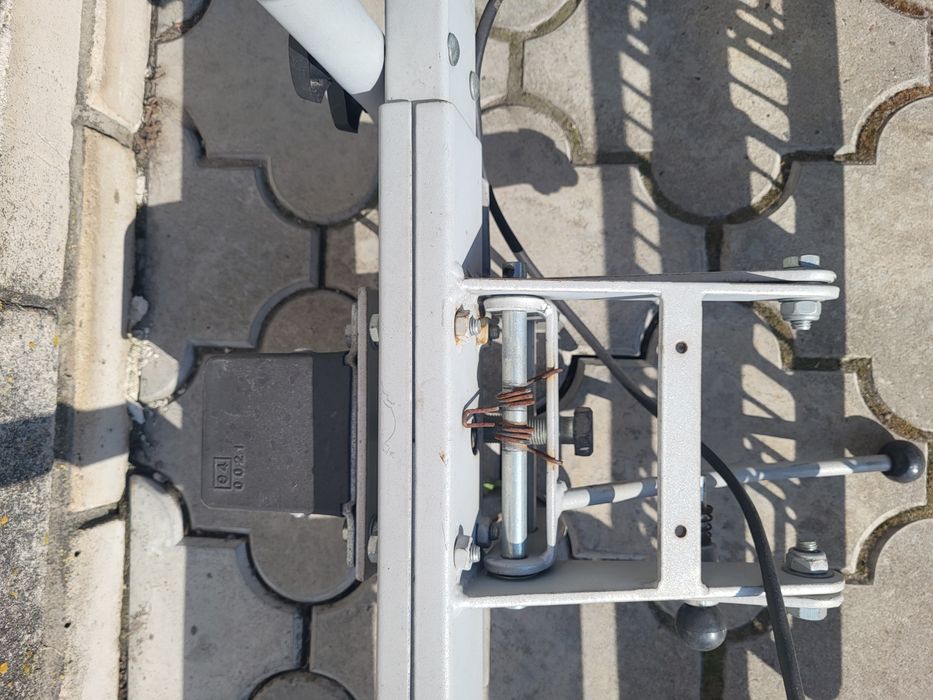 Продам багажник для двох велосипедів.